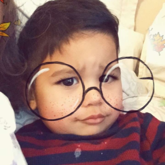 Meet your Posher, Kendall - Picture 2 of 2